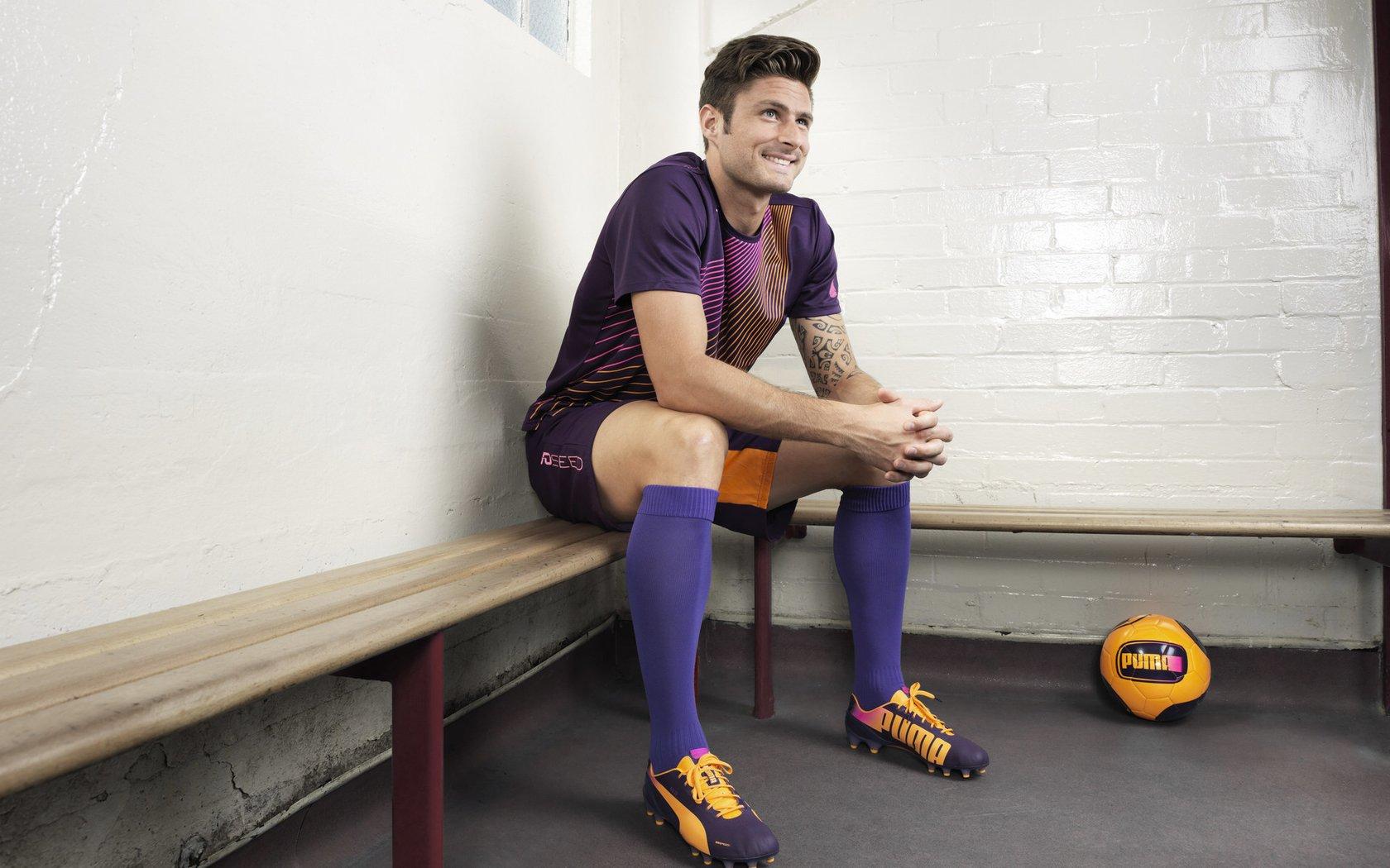 亚洲杯四强争夺战今打响！巅峰对决悬念迭起，谁能问鼎亚洲之巅？